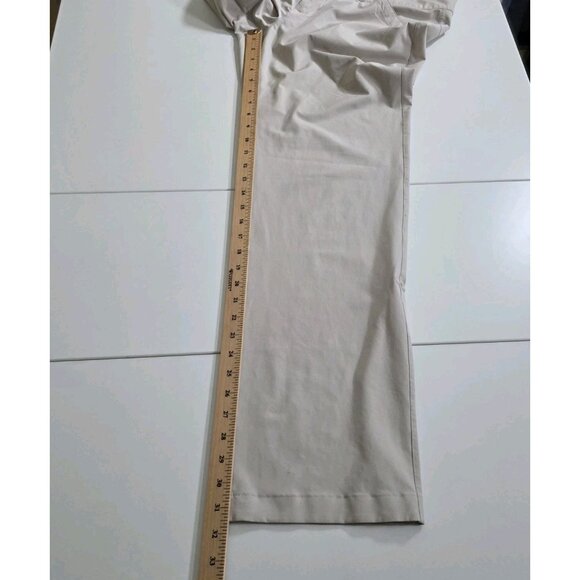 Eddie Bauer Hiking Pants Women 10 Beige Roll Up Hem Stretch Lightweight Outdoors - Picture 7 of 16